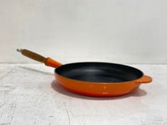 LE CREUSET 24CM ENAMELLED CAST IRON FRYING PAN - RRP £145