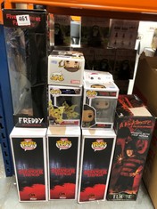 QTY OF ASSORTED ITEMS TO INCLUDE A NIGHTMARE ON ELM STREET REPLICA