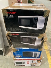 4 X ASSORTED MICROWAVES TO INCLUDE SHARP SILVER DIGITAL MICROWAVE