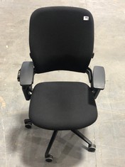 STEELCASE LEAP ERGONOMIC OFFICE CHAIR WITH LUMBAR SUPPORT - RRP £1219