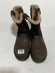 DR MARTENS FLEECE LINED ANKLE BOOTS BROWN SIZE 4