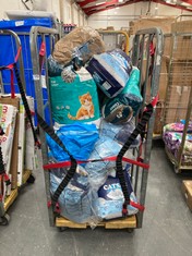 CAGE OF ASSORTED CAT LITTER TO INCLUDE CATSAN HYGIENE PLUS 20L CAT LITTER (CAGE NOT INCLUDED) (KERBSIDE PALLET DELIVERY)