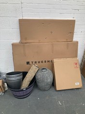 QTY OF ASSORTED ITEMS TO INCLUDE GREY POT PLANT POT