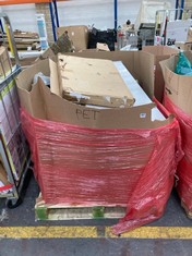 PALLET OF ASSORTED ITEMS TO INCLUDE GABBIA BALDO FLAT ANIMAL CAGE - ITEM NO. 82711 (KERBSIDE PALLET DELIVERY)