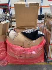 PALLET OF ASSORTED ITEMS TO INCLUDE 120 X 190CM MEMORY FOAM MATTRESS TOPPER (KERBSIDE PALLET DELIVERY)