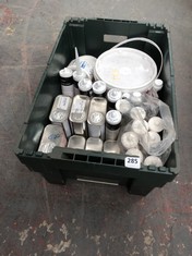 BOX OF ASSORTED CAR ITEMS TO INCLUDE 4 X AKZONOBEL SIKKENS AUTOSURFACER UV LIGHT GREY 750ML (KERBSIDE PALLET DELIVERY)