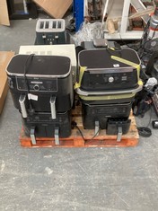 PALLET OF ASSORTED KITCHEN APPLIANES TO INCLUDE NINJA AIR FRYER FOODI FLEXDRAWER (KERBSIDE PALLET DELIVERY)