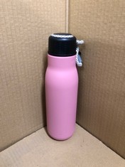 QUANTITY OF ASSORTED ITEMS TO INCLUDE FAB DOUBLE WALL INSULATED SPORTS BOTTLE (500ML/FLAMINGO) WITH ROPE LID AND CARABINER CLIPS, LEAKPROOF AND BPA-FREE: LOCATION - RACK C