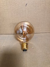 QUANTITY OF ASSORTED ITEMS TO INCLUDE GOKOLY E27 LED VINTAGE LIGHT BULB, SCREW 4W EDISON LED FILAMENT BULB, BIG SIZE 95MM GLOBE SPIRAL LED BULBS, RETRO AMBER GLASS DECORATIVE LIGHT BULBS, WARM WHITE