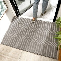 QUANTITY OF ASSORTED ITEMS TO INCLUDE GEOMETRIC TRIANGLE GREY INDOOR DOOR MAT NON SLIP ABSORBENT RESIST DIRT ENTRANCE RUG 20"X 32" PATTERN GREY DOORMAT MACHINE WASHABLE BARRIER MAT DIRT TRAPPER LOW-P