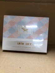 10 X YASIJIE LASH LIFT PERMING KIT RRP £143: LOCATION - RACK F