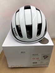 POC OMNE AIR MIPS BIKE HELMET - WHETHER CYCLING TO WORK, EXPLORING GRAVEL TRACKS OR ON THE LOCAL TRAILS, THE HELMET GIVES TRUSTED PROTECTION, FLUORESCENT ORANGE AVIP. SIZE 54/59 CM: LOCATION - F RACK