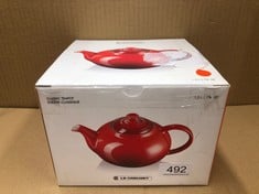 LE CREUSET STONEWARE CLASSIC TEAPOT, 1.3 LITRES, SERVES 3-4 CUPS, VOLCANIC, 70702130900000.: LOCATION - G RACK