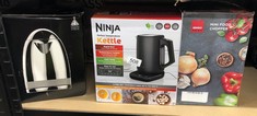 QUANTITY OF ITEMS TO INCLUDE NINJA PERFECT TEMPERATURE KETTLE, 1.7L, WITH TEMPERATURE CONTROL, LED DISPLAY, EASY TO USE KETTLE WITH RAPID BOIL AND TEMPERATURE HOLD, MATTE BLACK, KT200UK: LOCATION - G