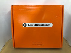 LE CREUSET FRENCH TRIVET, SILICONE, HEAT RESISTANT TO 250°C, 20 CM, MARSEILLE BLUE.: LOCATION - G RACK