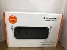 LE CREUSET TOUGHENED NON-STICK RIBBED RECTANGULAR GRILL, 35 CM, 52107350010101, BLACK.: LOCATION - G RACK