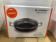 LE CREUSET TOUGHENED NON-STICK 26X6.5CM SHALLOW CASSEROLE/BRAISER WITH GLASS LID, ALUMINIUM, 51107260010502.: LOCATION - G RACK