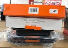 QUANTITY OF ITEMS TO INCLUDE LE CREUSET TOUGHENED NON-STICK GLASS LID, 28 CM, TRANSPARENT, 96200828000000: LOCATION - G RACK