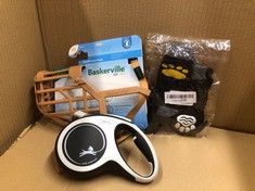 QUANTITY OF PET ITEMS TO INCLUDE BASKERVILLE CLASSIC BASKET MUZZLE - DOG CAN PANT AND DRINK, PREVENTS BITING AND FOOD WASTE SCAVENGING, STRONG TPR, IDEAL FOR LONGER NOSED DOGS, BREATHABLE DOG TRAININ