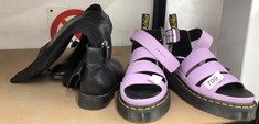 DR MARTEN AIRWAIR SANDALS UK SIZE 4 & BLACK BOOTS UK SIZE 4: LOCATION - BACK RACK