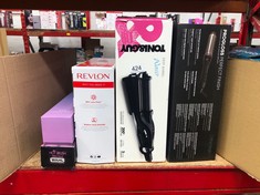 QUANTITY OF ITEMS TO INCLUDE TONI & GUY DEEP BARREL HAIR WAVER, 32 MM - BLACK: LOCATION - E RACK