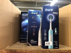 QUANTITY OF ITEMS TO INCLUDE ORAL-B PRO 1 ELECTRIC TOOTHBRUSH FOR ADULTS WITH 3D CLEANING, 1 TOOTHBRUSH HEAD, GUM PRESSURE CONTROL, 2 PIN UK PLUG, BLUE: LOCATION - E RACK