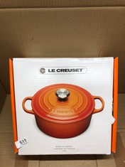 LE CREUSET SIGNATURE ENAMELLED CAST IRON ROUND CASSEROLE DISH WITH LID, 24 CM, 4.2 LITRE, COASTAL BLUE, 21177244202430.: LOCATION - F RACK