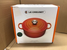 LE CREUSET SIGNATURE ENAMELLED CAST IRON ROUND CASSEROLE DISH WITH LID, 26 CM, 5.3 LITRE, VOLCANIC, 21177260902430.: LOCATION - G RACK