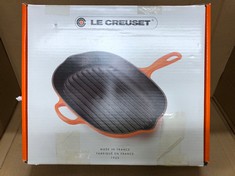 LE CREUSET SIGNATURE ENAMELLED CAST IRON OVAL SKILLET GRILL WITH HELPER HANDLE AND TWO POURING LIPS, FOR ALL HOB TYPES AND OVENS, 32CM CERISE, 20194320600422.: LOCATION - G RACK