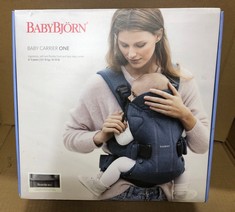 BABYBJÖRN BABY CARRIER ONE, COTTON MIX, CLASSIC DENIM/MIDNIGHT BLUE.: LOCATION - G RACK