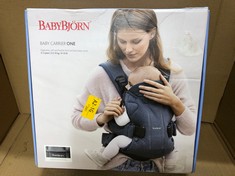 BABYBJÖRN BABY CARRIER ONE, COTTON MIX, CLASSIC DENIM/MIDNIGHT BLUE.: LOCATION - G RACK