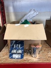 QUANTITY OF ASSORTED PLUMBING ITEMS TO INCLUDE DANFOSS THERMOSTATIC RADIATOR VALVE: LOCATION - BACK RACK(COLLECTION OR OPTIONAL DELIVERY AVAILABLE)