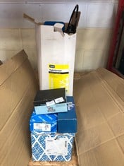 QUANTITY OF ASSORTED PLUMBING ITEMS TO INCLUDE HYDROSPRAYER COIL CLEANER APPLICATOR: LOCATION - BACK RACK(COLLECTION OR OPTIONAL DELIVERY AVAILABLE)