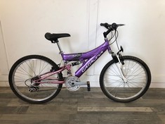 CAROLINA WOMEN'S MOUNTAIN BIKE FRONT SUSPENSION WITH 9 SPEED GRIP SHIFT GEARS: LOCATION - FRONT FLOOR(COLLECTION OR OPTIONAL DELIVERY AVAILABLE)