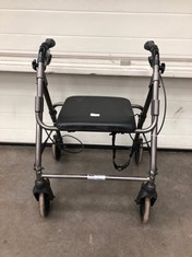 DAYS GREY/SILVER ALUMINIUM ROLLATOR: LOCATION - FRONT FLOOR(COLLECTION OR OPTIONAL DELIVERY AVAILABLE)