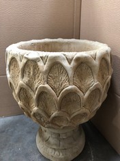 PINEAPPLE URN DEEP PINEAPPLE PATTERN URN ON CIRCULAR BASE - COLLECTION ONLY - LOCATION FRONT FLOOR