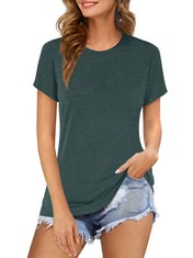 QUANTITY OF ASSORTED ITEMS TO INCLUDE BELURING WOMENS TSHIRT SUMMER SHORT SLEEVE SHIRT CASUAL PLAIN TOPS OLIVE GREEN SIZE 22 24: LOCATION - RACK E