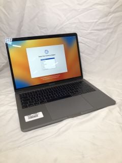 APPLE MACBOOK PRO 2017 250GB LAPTOP INTEL CORE I5-7360U, 8GB RAM,   [JPTE62484]: LOCATION - D4