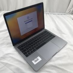 APPLE MACBOOK PRO 251GB LAPTOP: MODEL NO A1708. INTEL CORE I5-7360U, 8GB RAM, 13" SCREEN  [JPTE62497]: LOCATION - A2