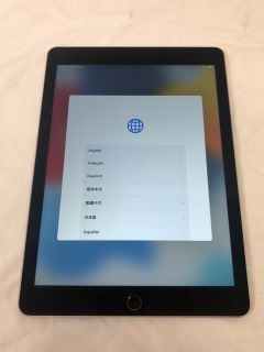 APPLE IPAD AIR 2 16GB TABLET WITH WIFI: MODEL NO A1566  [JPTE62721]: LOCATION - K2