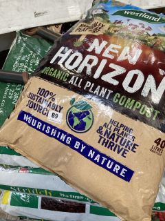 AN ASSORTMENT OF GARDEN ITEMS TO INCLUDE WESTLAND 40 LITRES NEW HORIZON ORGANIC PLANT COMPOST