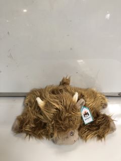 QTY OF "THE WHITE COMPANY" ITEMS TO INCLUDE "THE LITTLE WHITE COMPANY" TRUFFLES THE HIGHLAND COW STUFFED TOY - TOTAL RRP £80