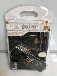 A BOX OF ASSORTED STATIONARY ITEMS TO INCLUDE "HARRY POTTER" STATIONARY SET