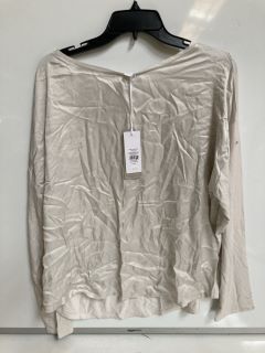 A BOX OF WOMEN'S CLOTHING TO INCLUDE "THE WHITE COMPANY" SLASH NECK SATIN FRONT TOP IN PALE SILVER - TOTAL RRP £170