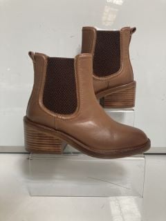 1 X THE WHITE COMPANY ABERDARE HEELED CHELSEA BOOT TAN SIZE 38 TOTAL RRP £179