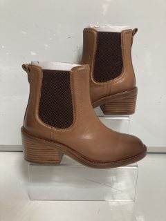 1 X THE WHITE COMPANY ABERDARE HEELED CHELSEA BOOT TAN SIZE 39 TOTAL RRP £179