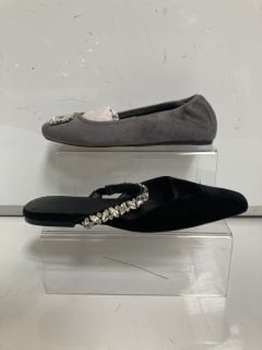 1 X THE WHITE COMPANY JEWELLED VELVET MULE SIZE 39 BLACK TO INCLUDE THE WHITE COMPANY VELVET BALLERINA GREY SIZE 38 TOTAL  RRP £196