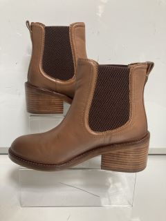 1 X THE WHITE COMPANY ABERDARE HEELED CHELSEA BOOT TAN SIZE 40 TOTAL RRP £179