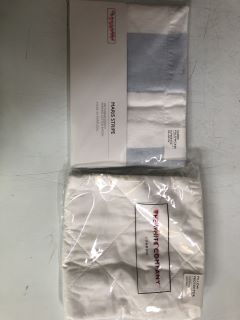 A QTY OF THE WHITE COMPANY BEDDING TO INCLUDE MARIS STRIPE CLASSIC PILLOWCASE 50 X 90CM - TOTAL RRP £250