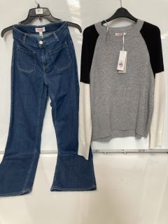 A QTY OF THE WHITE COMPANY CLOTHING TO INCLUDE ORGANIC COTTON FRONT POCKET JEAN SIZE 4 COLOUR MIDWASH TOTAL RRP £200.00